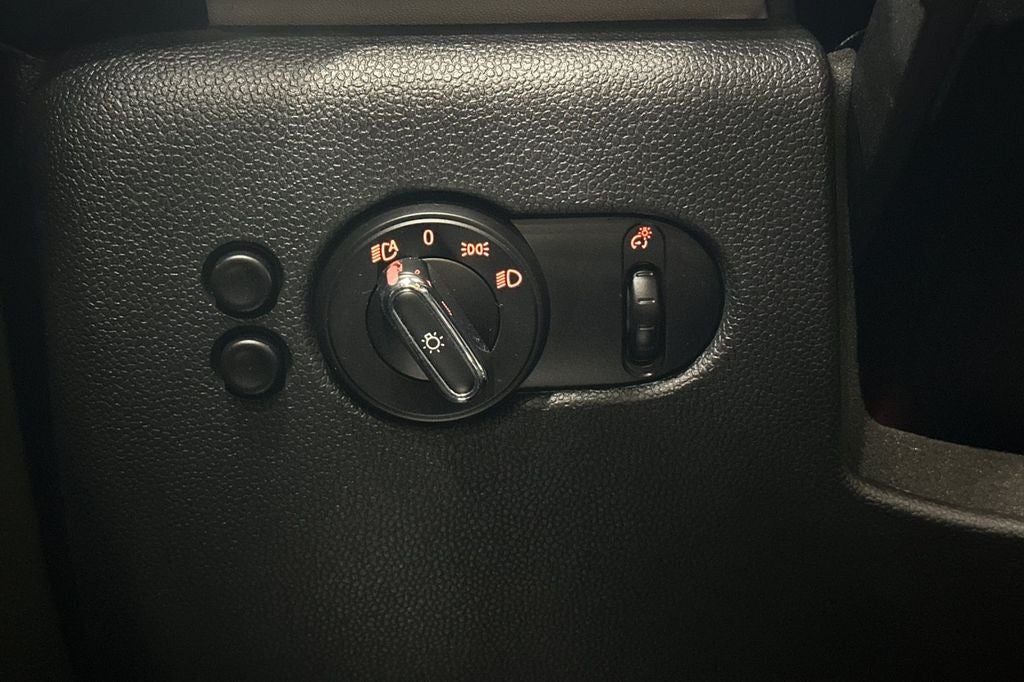 2021 MINI John Cooper Works Iconic