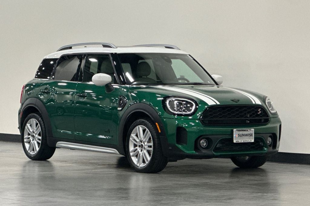 2024 MINI Cooper S Countryman Iconic