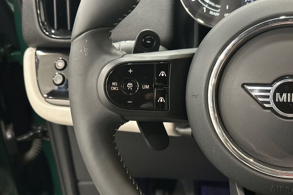 2024 MINI Cooper S Countryman Iconic