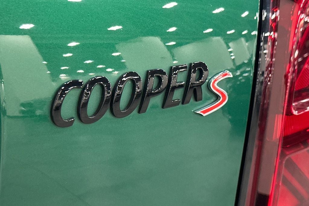 2024 MINI Cooper S Countryman Iconic