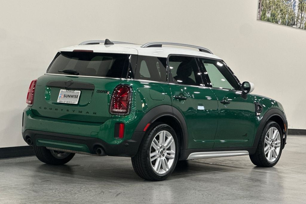 2024 MINI Cooper S Countryman Iconic