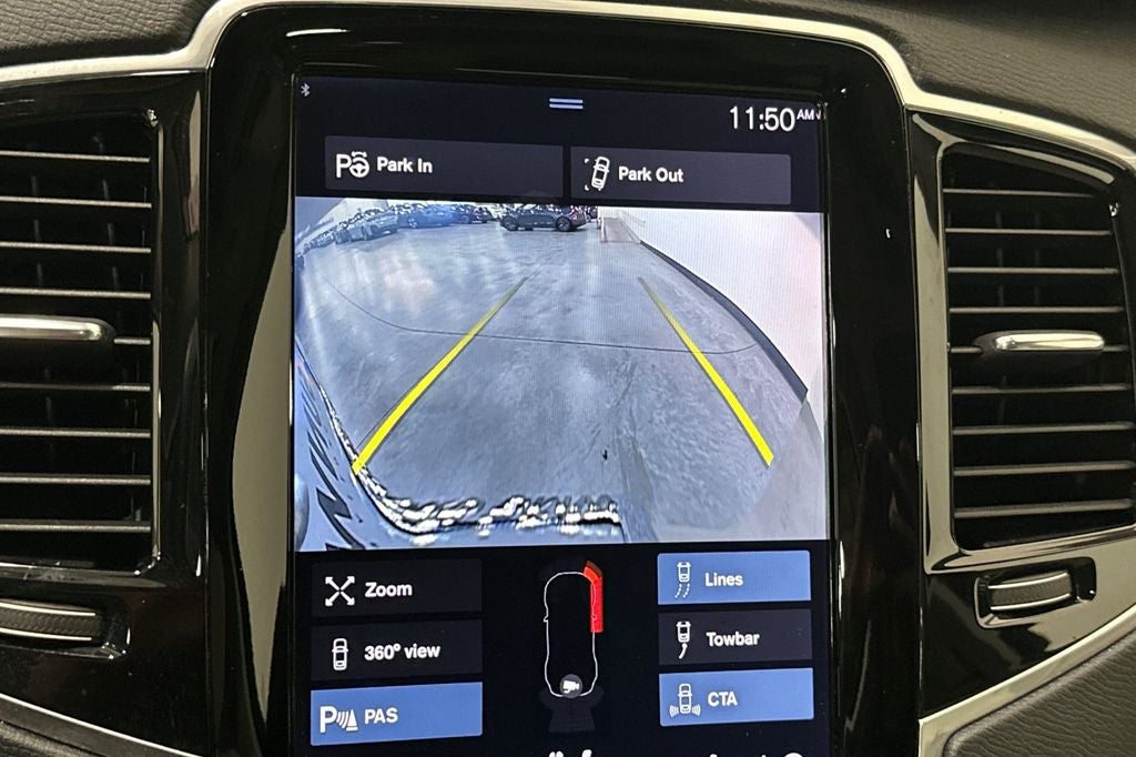 2017 Volvo XC90 T6 Momentum