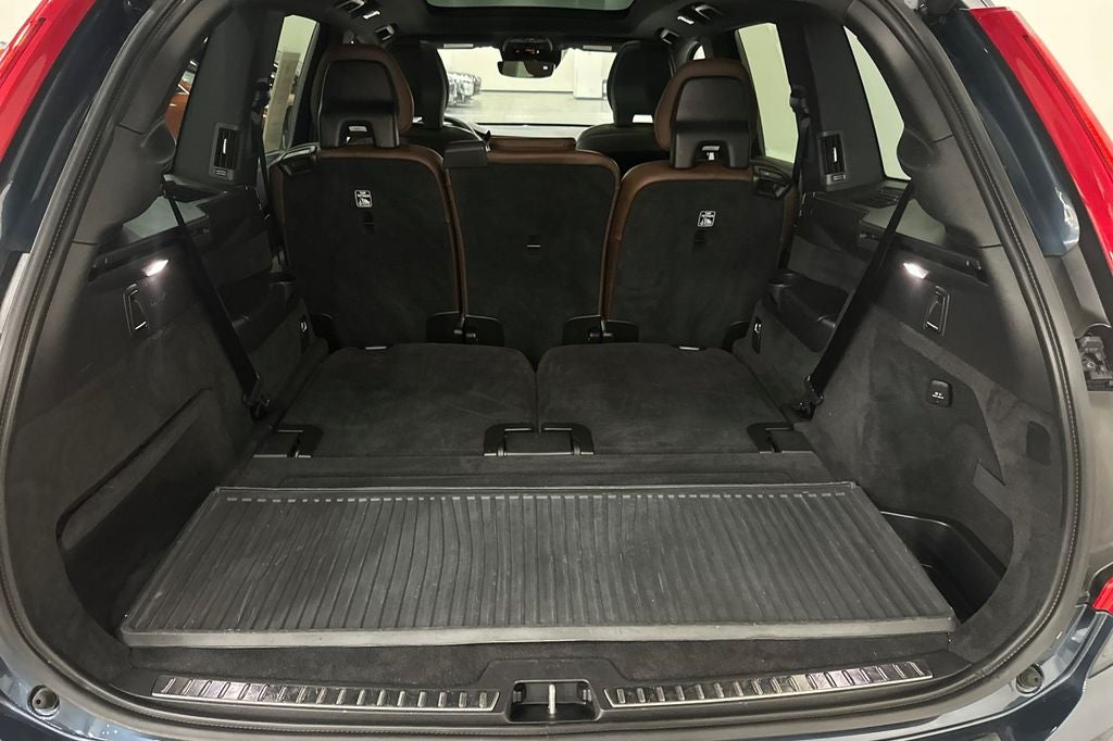 2019 Volvo XC90 T6 Momentum