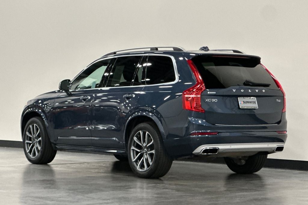 2019 Volvo XC90 T6 Momentum