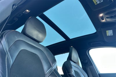 2019 Volvo XC90 T6 R-Design