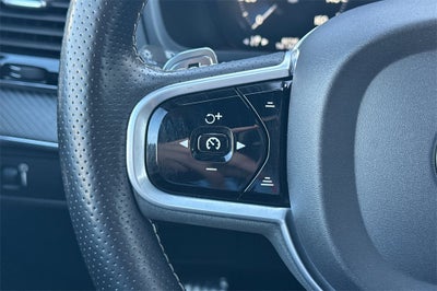 2019 Volvo XC90 T6 R-Design