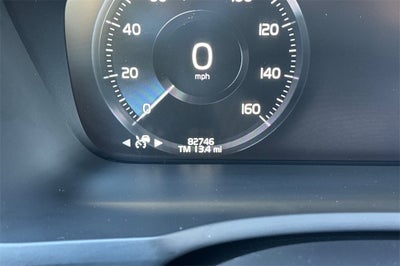 2019 Volvo XC90 T6 R-Design