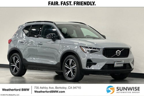 2024 Volvo XC40 B5 Core