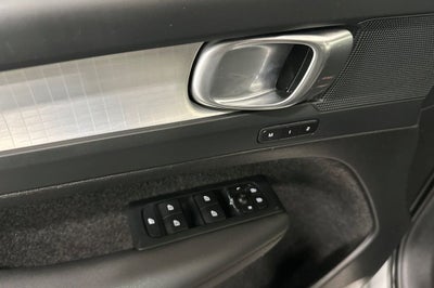 2024 Volvo XC40 B5 Core