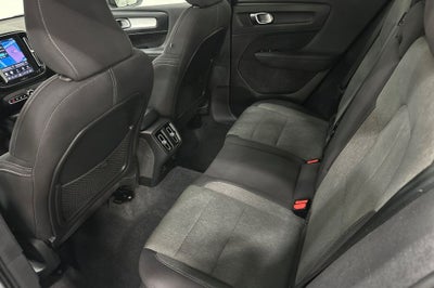 2024 Volvo XC40 B5 Core