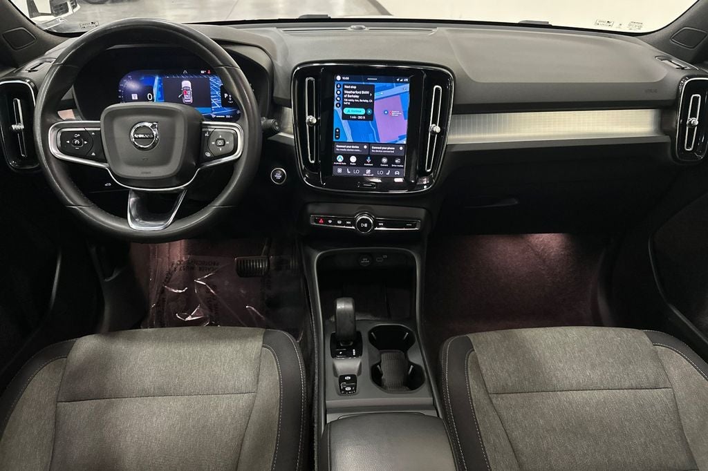 2024 Volvo XC40 B5 Core