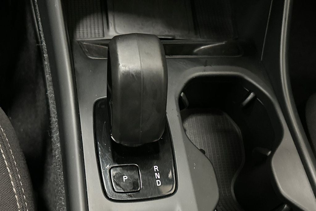 2024 Volvo XC40 B5 Core
