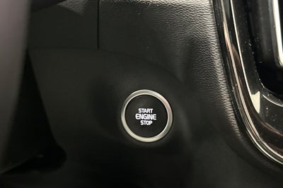 2024 Volvo XC40 B5 Core