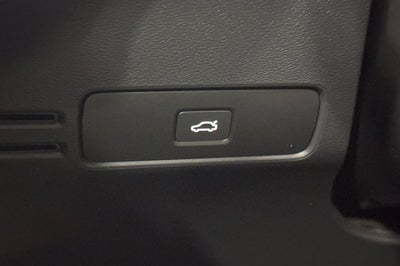 2024 Volvo XC40 B5 Core
