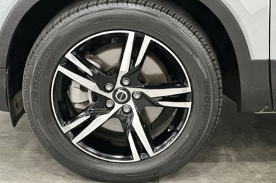 2024 Volvo XC40 B5 Core