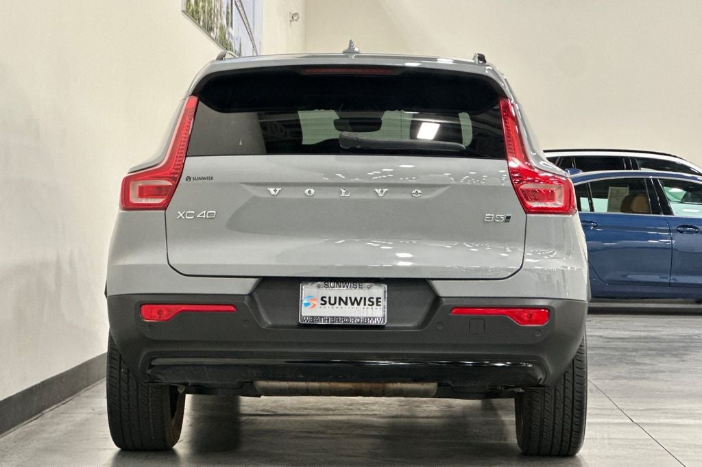 2024 Volvo XC40 B5 Core