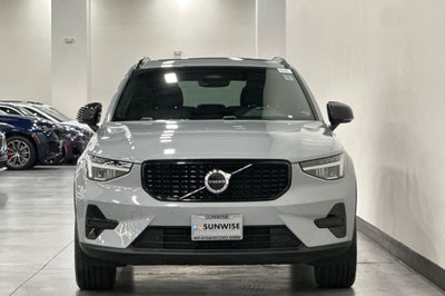 2024 Volvo XC40 B5 Core