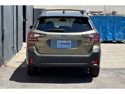 2022 Subaru Outback Premium