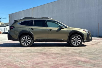 2025 Subaru Outback Touring
