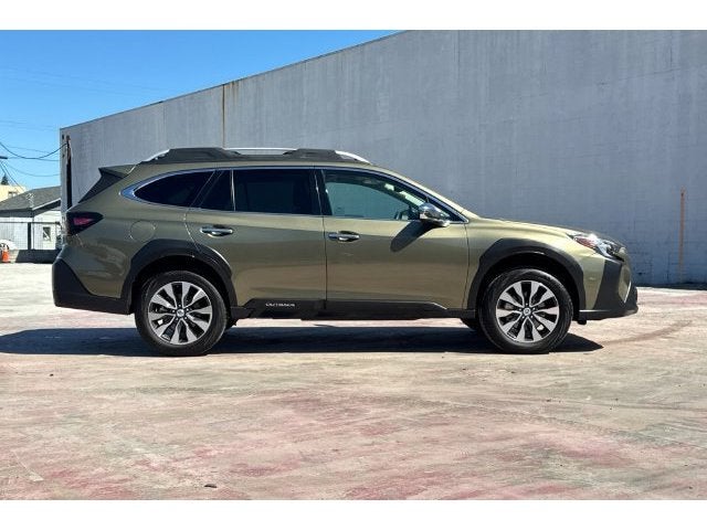 2025 Subaru Outback Touring
