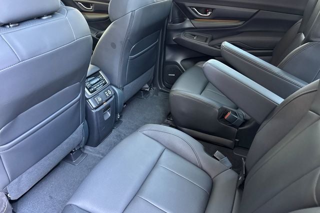 2025 Subaru Ascent Onyx Edition Touring