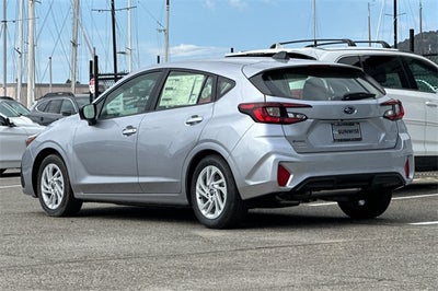 2025 Subaru IMPREZA Base