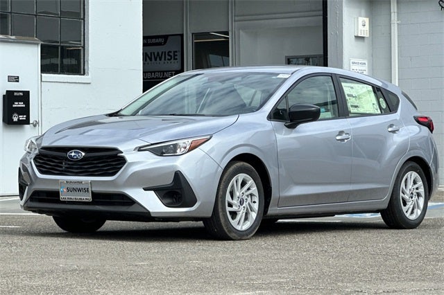 2025 Subaru IMPREZA Base