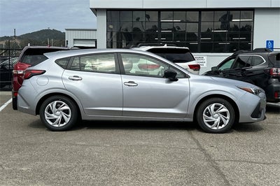2025 Subaru IMPREZA Base