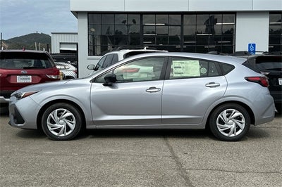 2025 Subaru IMPREZA Base