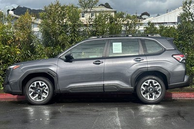2025 Subaru Forester Base