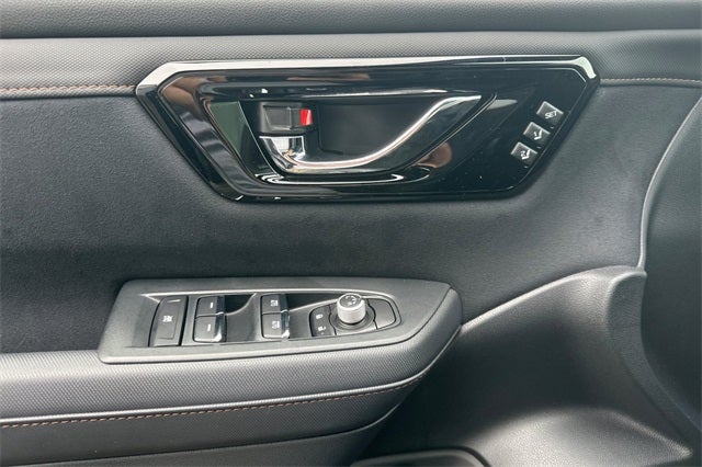 2025 Subaru FORESTER Touring Hybrid