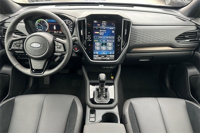 2025 Subaru FORESTER Touring Hybrid