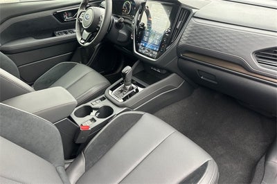 2025 Subaru FORESTER Touring Hybrid