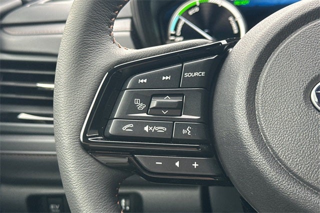 2025 Subaru FORESTER Touring Hybrid