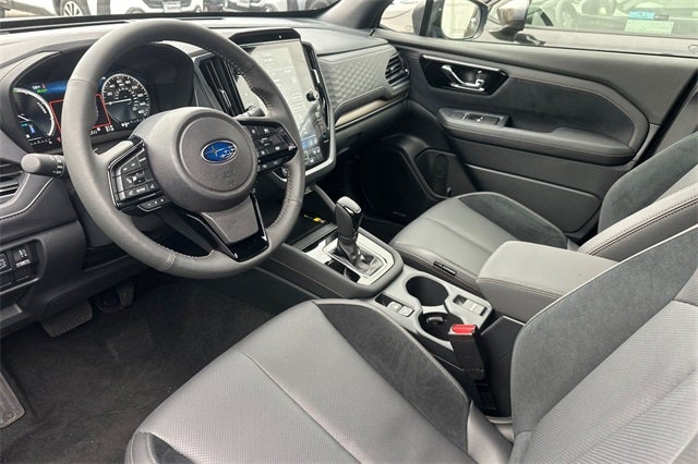 2025 Subaru FORESTER Touring Hybrid