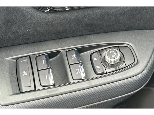 2025 Subaru FORESTER Touring Hybrid