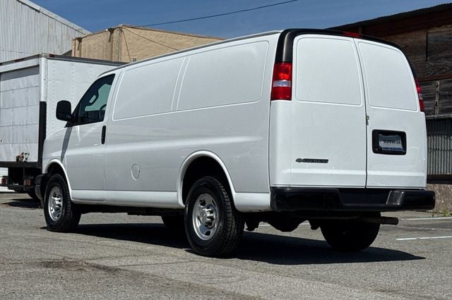 2024 Chevrolet Express 2500 Work Van Cargo
