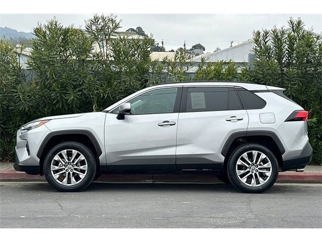 2022 Toyota RAV4 XLE Premium