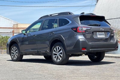 2023 Subaru Outback Premium