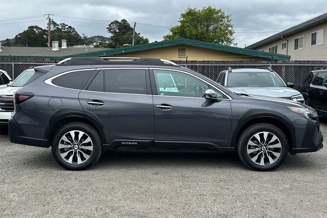 2023 Subaru Outback Touring