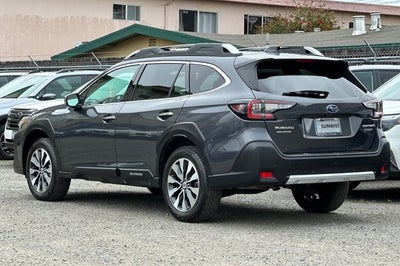 2023 Subaru Outback Touring