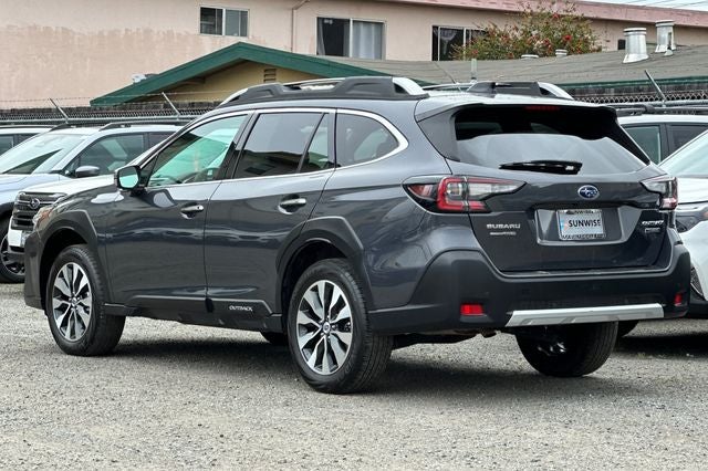 2023 Subaru Outback Touring