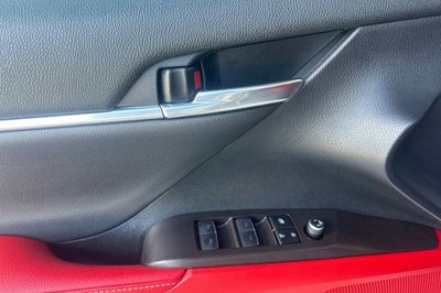 2022 Toyota Camry Hybrid XSE