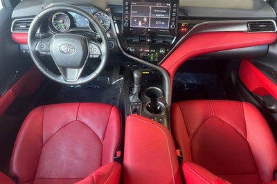 2022 Toyota Camry Hybrid XSE