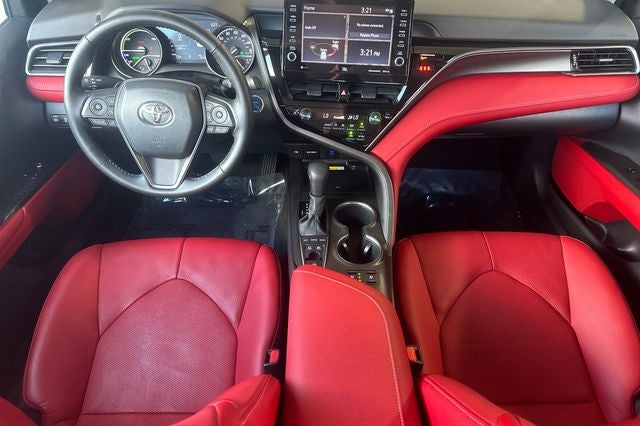 2022 Toyota Camry Hybrid XSE