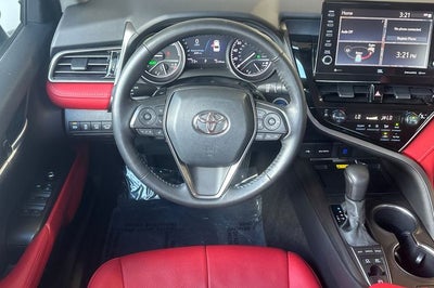 2022 Toyota Camry Hybrid XSE