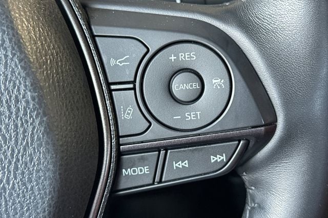 2022 Toyota Camry Hybrid XSE