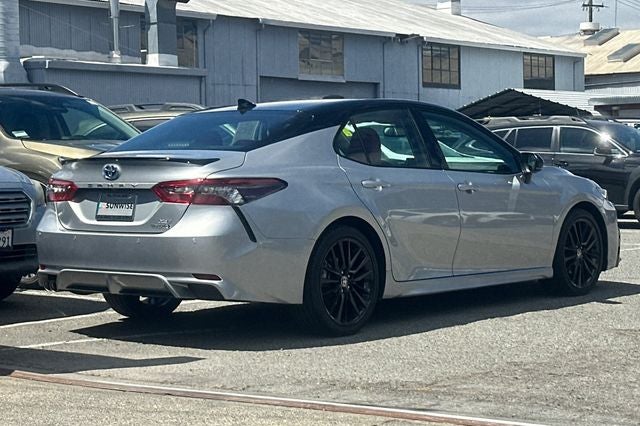 2022 Toyota Camry Hybrid XSE