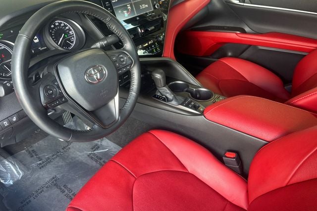 2022 Toyota Camry Hybrid XSE