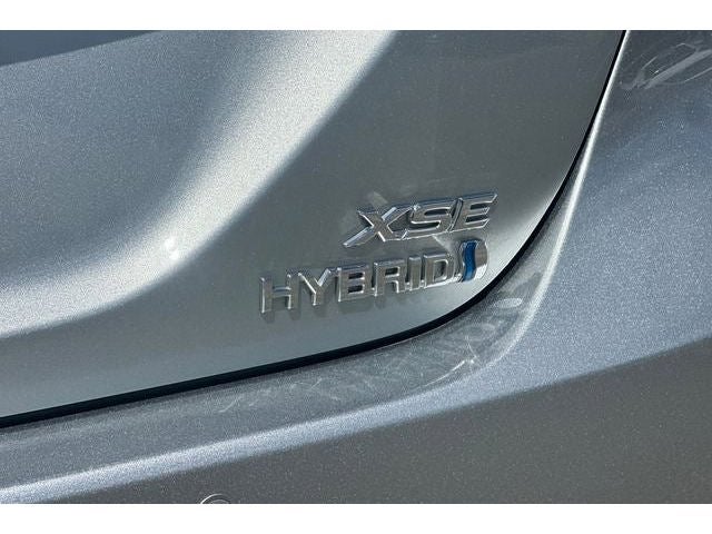 2022 Toyota Camry Hybrid XSE